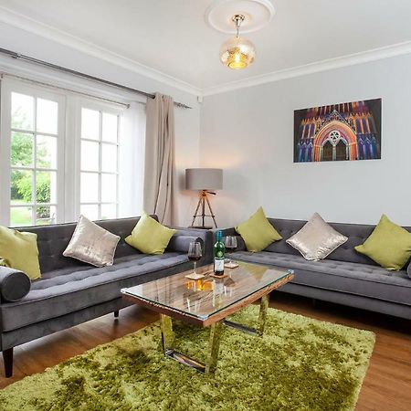 Thomas, Off Leeman Road, Sleeps 9 Villa York Bagian luar foto